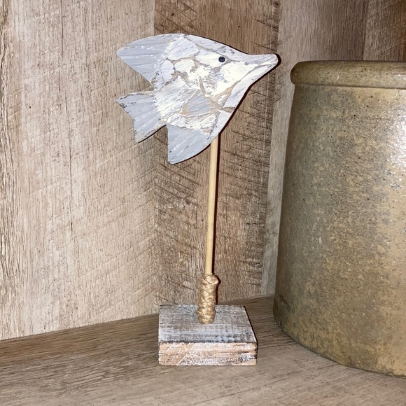 Beach Fish Decor 🐠 - Picture 1 of 5